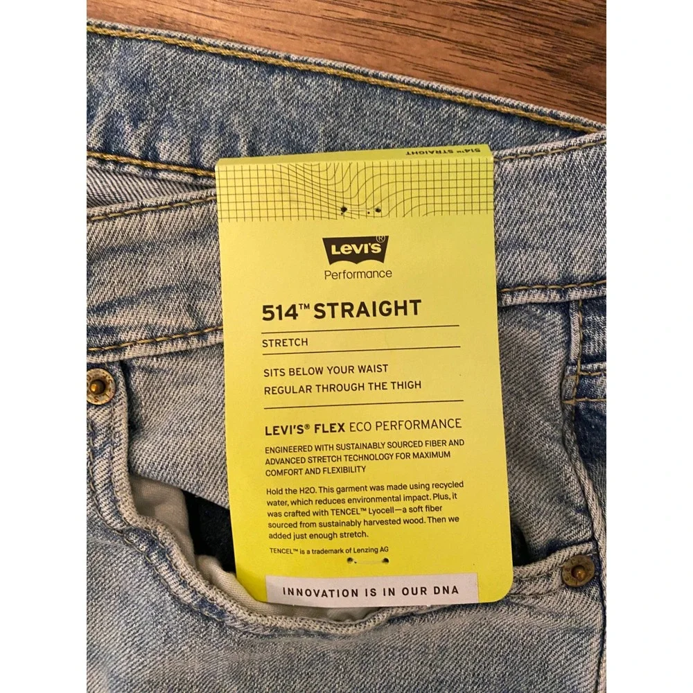 Levis 514 Straight Fit Mens 33x30 Light Wash Distressed Flex Jeans New